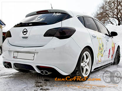накладка Irmscher на бампер Opel Astra J